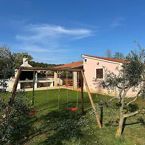 https://kuca-renata.pula-hotels.org